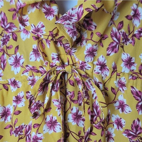 EXPRESS x Rocky Barnes Floral Romper - Picture 5 of 13